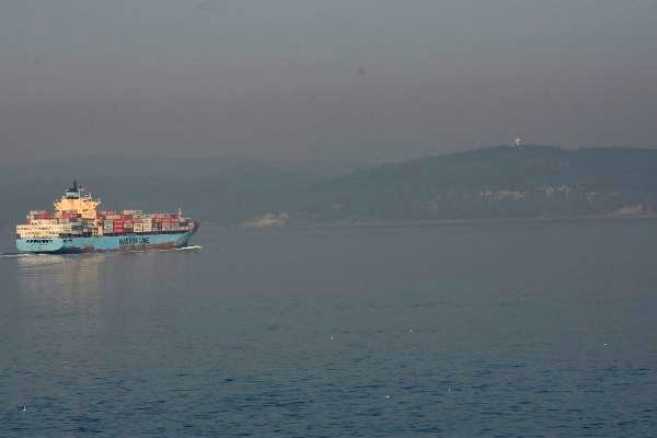 Çanakkale Boğazı Sis Nedeniyle Transit Gemi Geçişlerine Kapatıldı