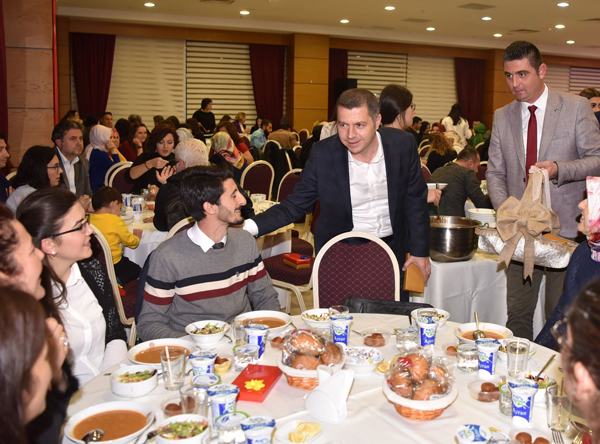 Başkan Kuzu’dan Öğretmenler Günü Yemeği