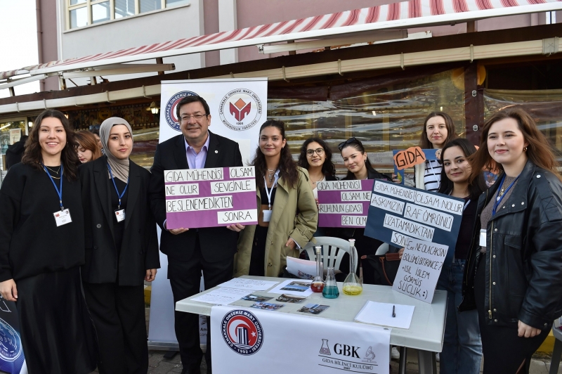 Başkan Erkek, ÇOMÜ'lü Öğrencilerle Bir Araya Geldi