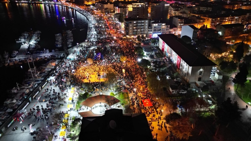 Çanakkale Zaferinin 109. Yılında Fener Alayı Coşkusu