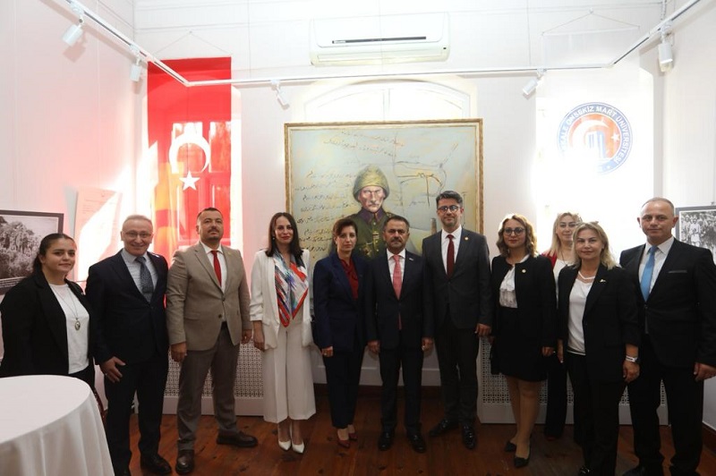 Çanakkale’den Cumhuriyete Anafartalar Kahramanı Mustafa Kemal Atatürk Sergisi Açıldı