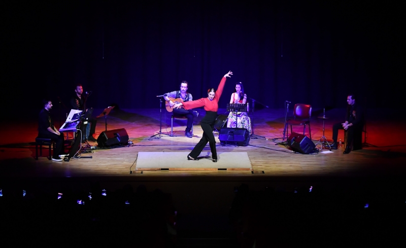 Flamenco Cascada'ya Büyük Alkış