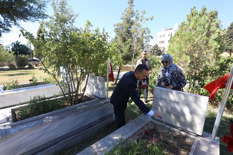 Şehitlerimiz, Hastane Bayırı Şehitliğinde Rahmet, Minnet ve Şükranla Anıldı