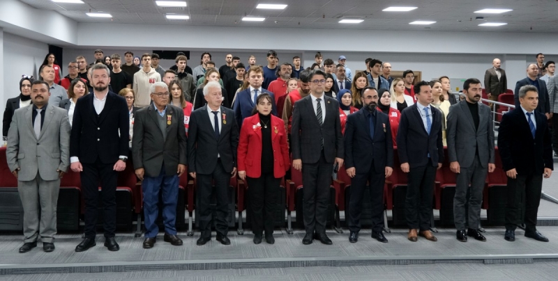 Şehitlerin İzinde Gazilerin Gölgesinde Anma Programı Gerçekleşti