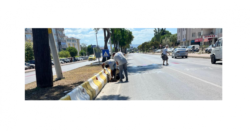 Yağmur Suyu Izgaraları Temizlendi