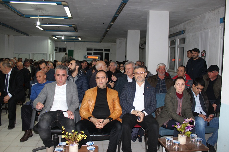 Kumkale'de Tuta Toplantısına Yoğun İlgi