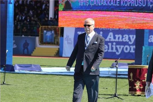 Belediye Başkanı Ülgür Gökhan 18 Mart Töreninde Yuhalanarak Prostesto Edildi