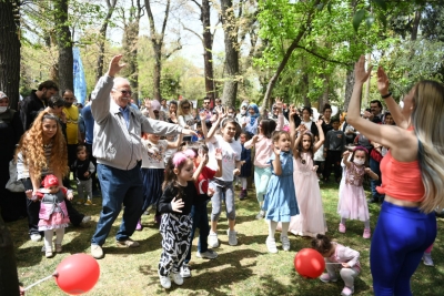 Çocuklar 23 Nisan Coşkusunu Tahta At Şenliğinde Bir Arada Yaşadı