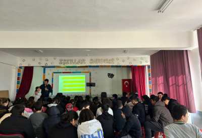 Ortaokul Öğrencilerine Meslek Seçimi Konulu Seminer Düzenlendi